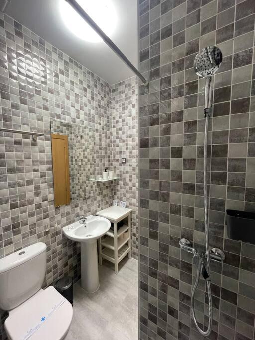 Апартаменты Downtown Jinetes Deluxe With Pool & Free Parking Малага Экстерьер фото