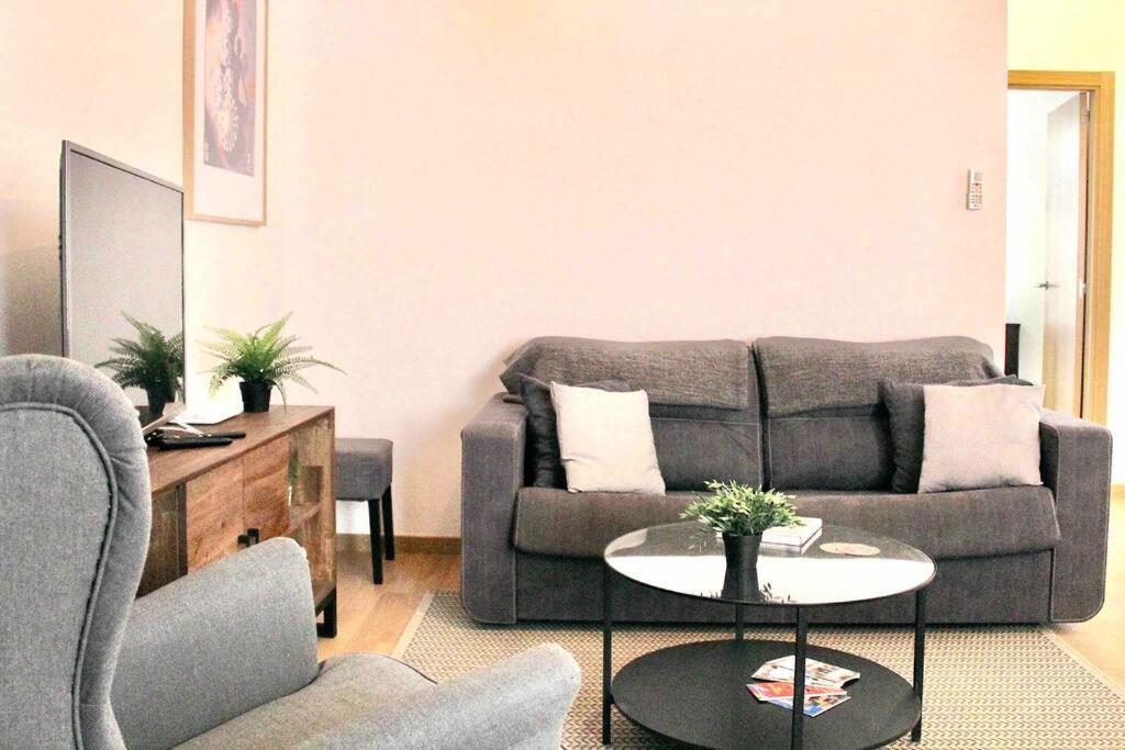 Апартаменты Downtown Jinetes Deluxe With Pool & Free Parking Малага Экстерьер фото
